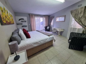 Cosy and Private Guest Suite